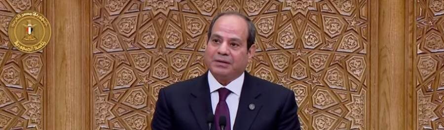 الرئيس السيسي يوجه وزارة الاتصالات باتخاذ ما يلزم لحماية الأطفال دون 15 عاماً من إساءة استخدام وسائل التواصل الاجتماعي