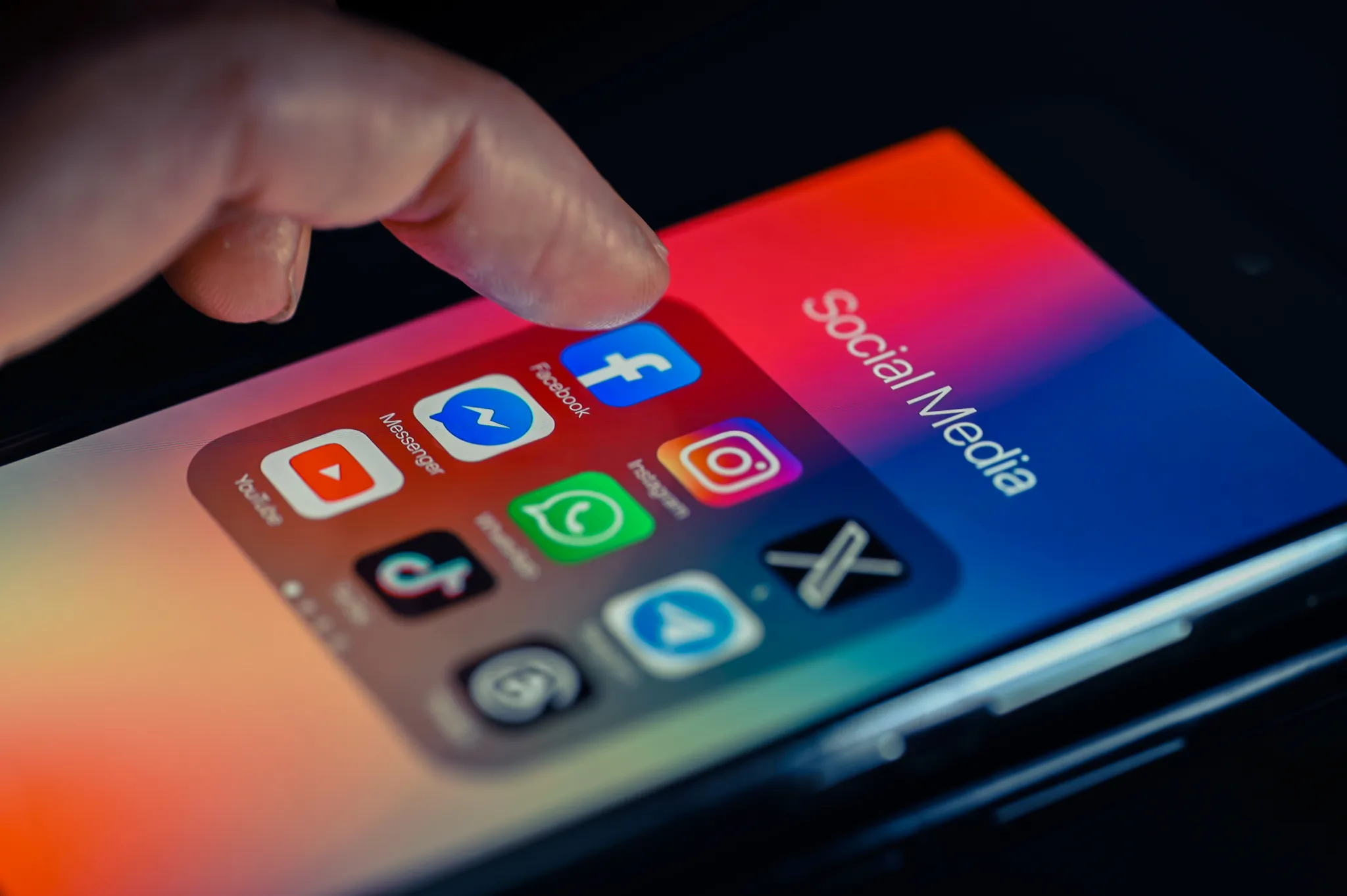 خسائر المستهلكين بسبب الاحتيال عبر وسائل التواصل 2.1 مليار دولار في أمريكا.. وفيسبوك في الصدارة