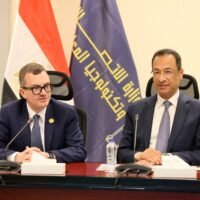 الاتصالات والتخطيط والمالية يبحثون اتفاقيات مزمع توقيعها مع شركات عالمية