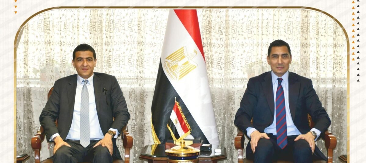 وزير الشباب يبحث مع رائد الأعمال محمد نجاتي دعم ريادة الأعمال والاستثمار في الرياضة من خلال شركة «فرص»