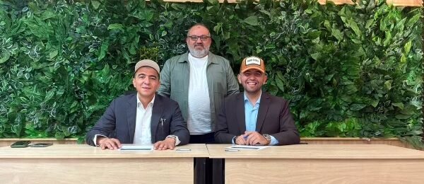 «Foras.AI» تضخ استثمار استراتيجي في «Efham.ai»لتمكين 400 مليون عربي من تعلم الذكاء الاصطناعي
