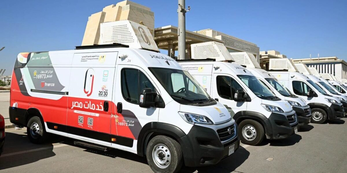 50 مركزًا تكنولوجيًا متنقلًا لوزارة العدل تدخل الخدمة لتقديم خدمات الشهر العقاري والتوثيق
