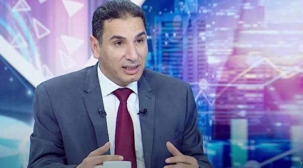 «تنظيم الاتصالات»: عدم استخدام خط المحمول لمدة 3 أشهر يعرضه للإيقاف وإعادة البيع بعقد جديد