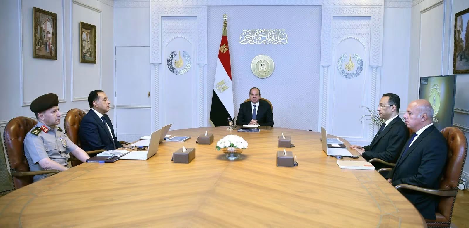 الرئيس السيسي: ضرورة جذب الاستثمارات في مجالات الحوسبة السحابية والذكاء الاصطناعي
